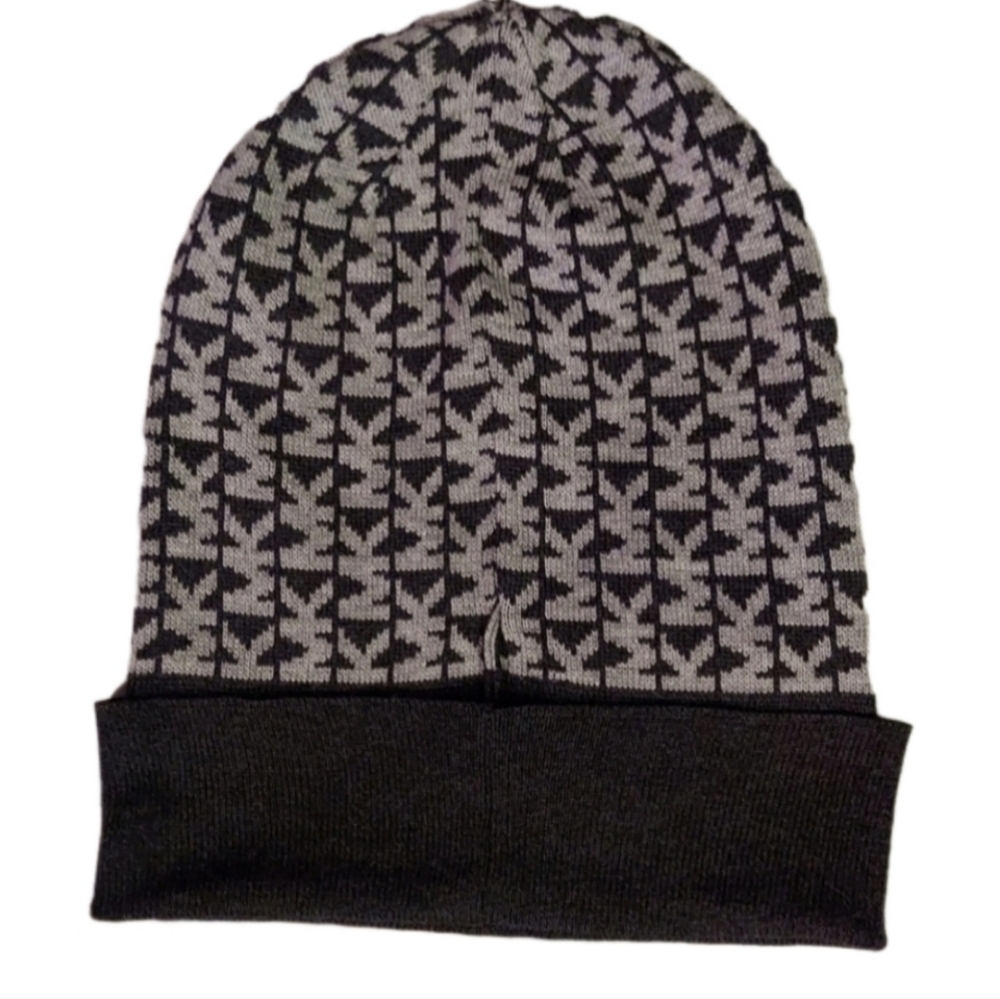 NWOT Michael Kors gray monogram beanie hat - Picture 2 of 5